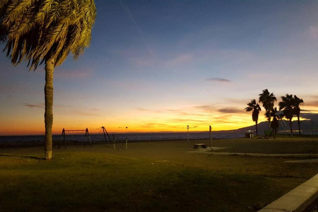 Apartamento Completo, 2Min De La Playa Málaga Dış mekan fotoğraf